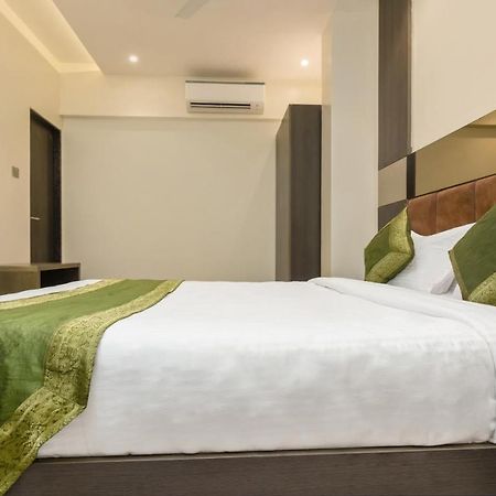 מומביי Hotel Oyster Suite Andheri West מראה חיצוני תמונה