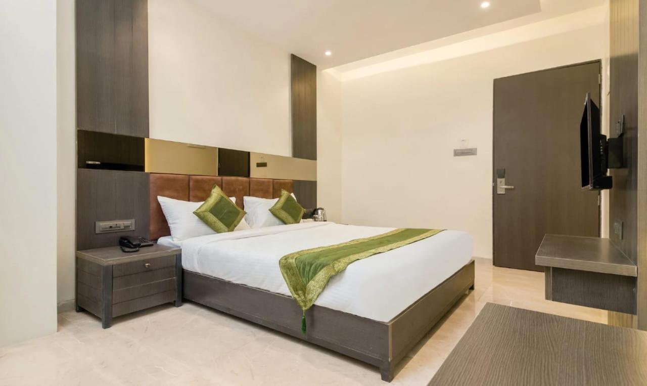מומביי Hotel Oyster Suite Andheri West מראה חיצוני תמונה