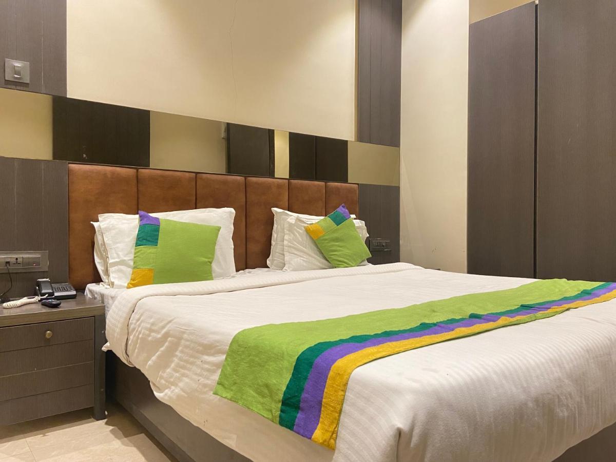 מומביי Hotel Oyster Suite Andheri West מראה חיצוני תמונה