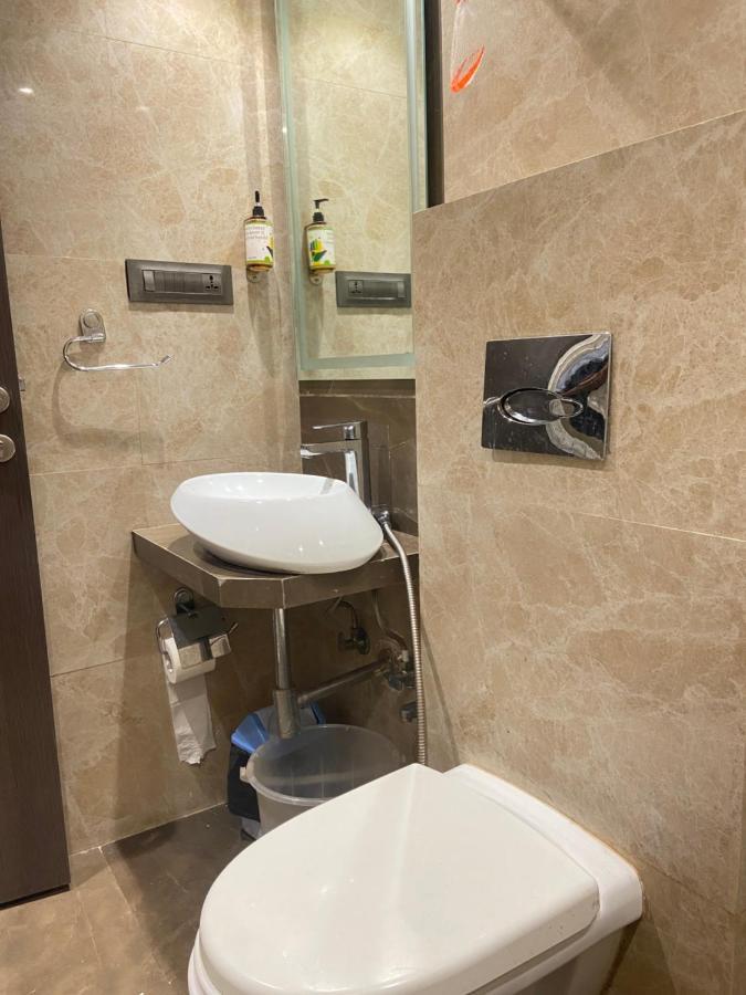 מומביי Hotel Oyster Suite Andheri West מראה חיצוני תמונה