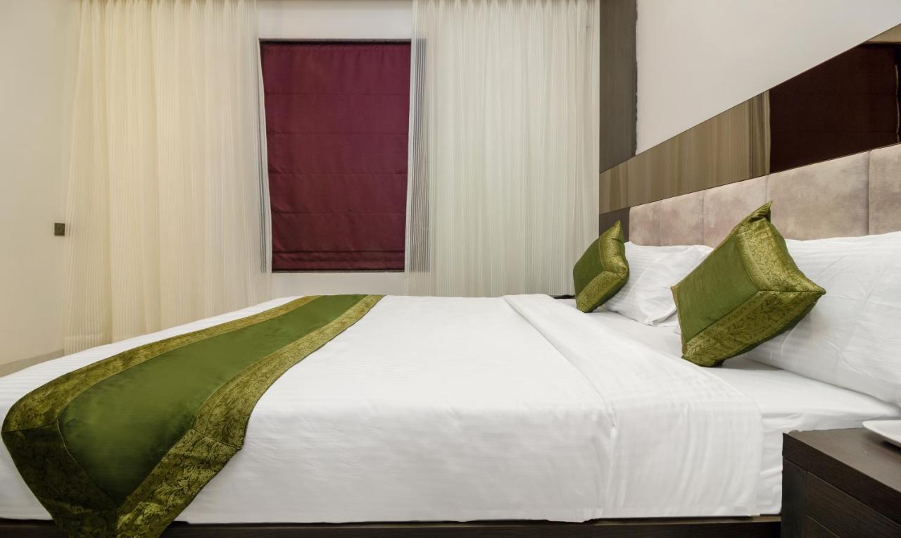 מומביי Hotel Oyster Suite Andheri West מראה חיצוני תמונה